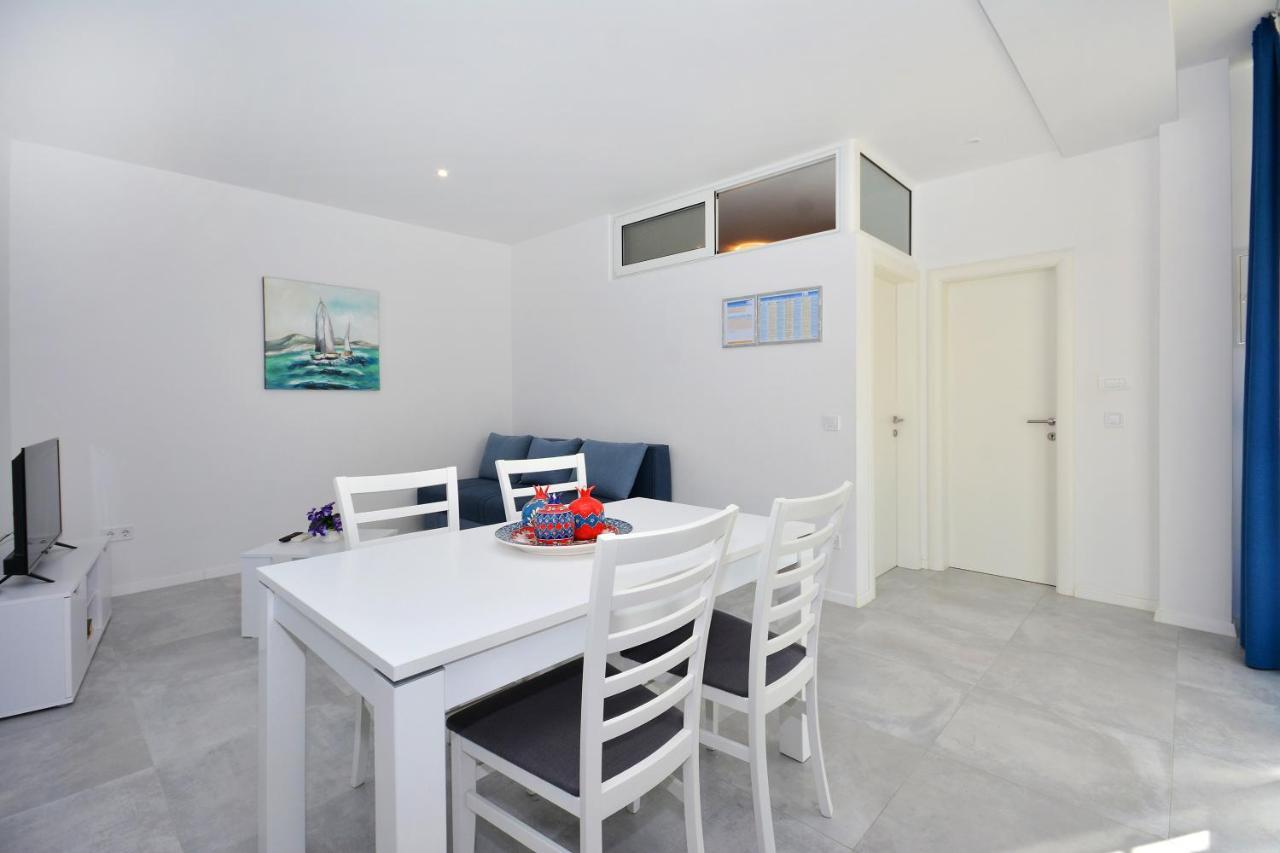 Seas The Day Apartments Podstrana Exterior photo