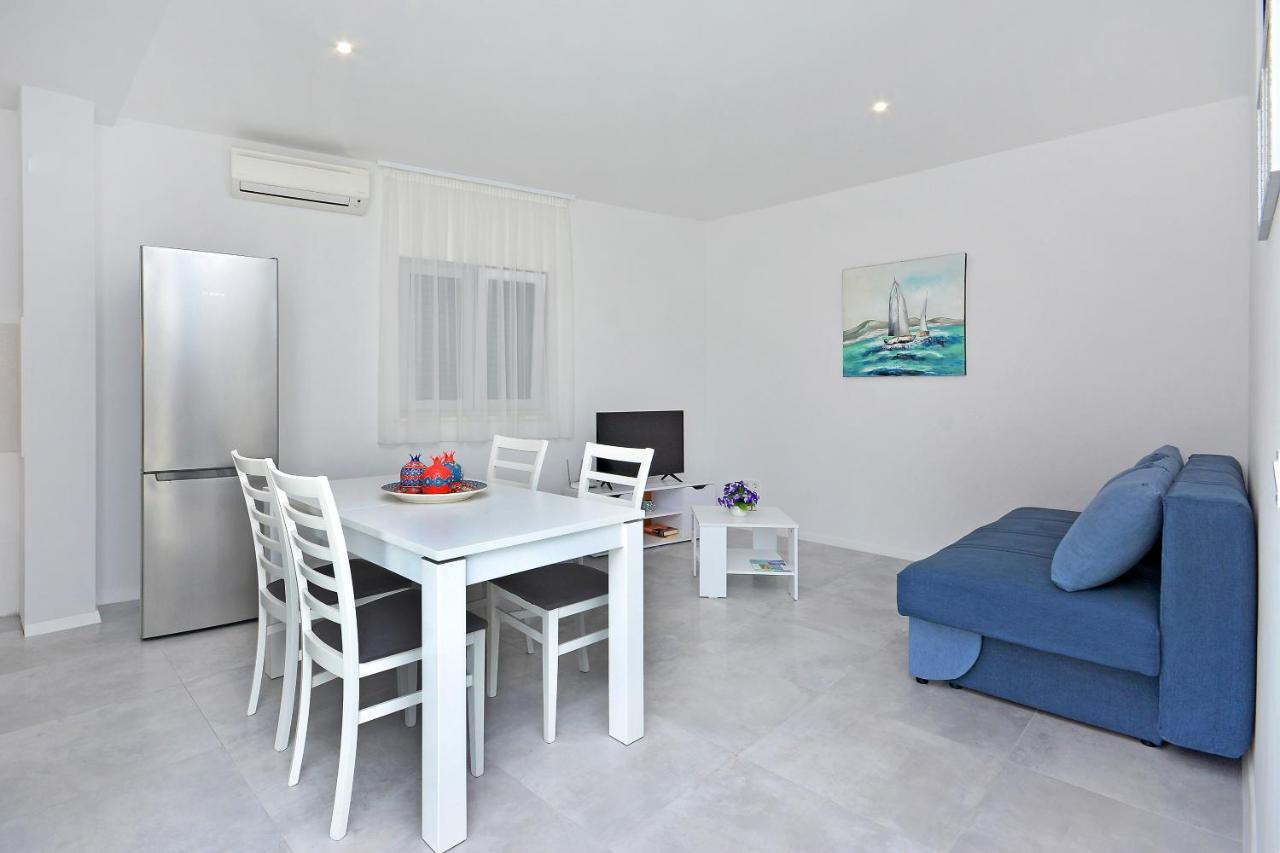 Seas The Day Apartments Podstrana Exterior photo