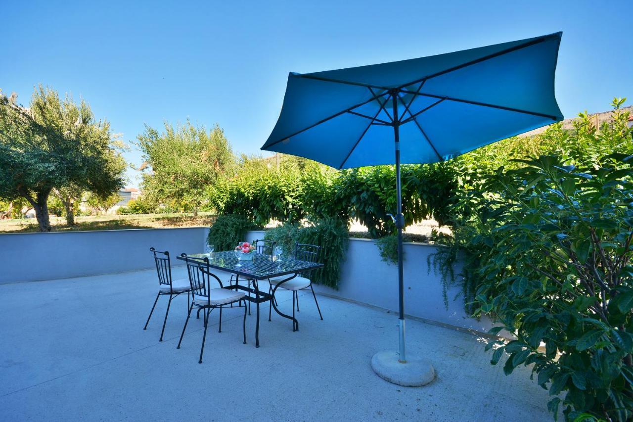 Seas The Day Apartments Podstrana Exterior photo